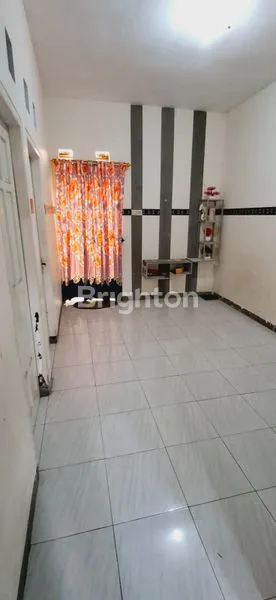 image RUMAH SIAP HUNI DI DEKAT JALAN RAYA KARANGREJO (3)