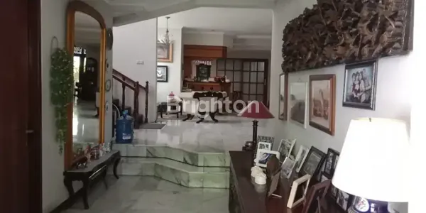 image RUMAH KAWASAN ELIT PERUM MARGOREJO INDAH LOKASI STRATEGIS  (5)