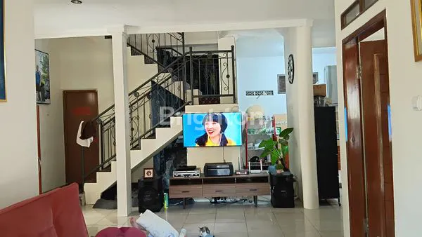 image RUMAH HOOK BARU RENOV DENGAN USAHA AIR ISI ULANG DI KOMPLEK GRIYA PRIMA ASRI BALEENDAH BANDUNG (4)