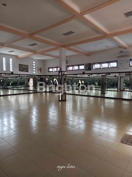 image RUMAH USAHA ALAMANDA SPORT DI SUKATANI TAPOS (6)