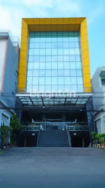 image HOTEL DI JAKARTA PUSAT, BANGUNAN 6 LANTAI  (1)