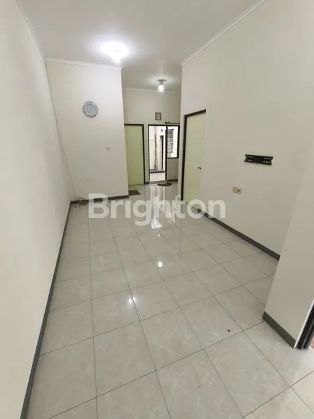 image RUMAH SUKOLILO DIAN REGENCY (3)