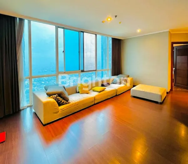 image 3 BEDROOM APARTMEN VIA CIPUTRA WORLD FULL FURNISH (3)