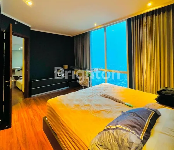 image 3 BEDROOM APARTMEN VIA CIPUTRA WORLD FULL FURNISH (4)