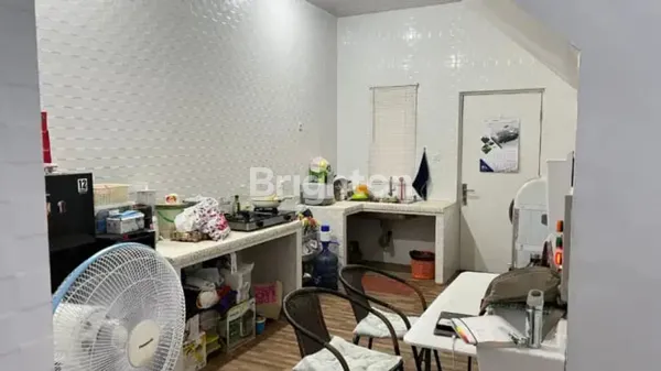 image RUMAH FULL FURNISHED 2 LANTAI DI DAMARSI BUDURAN SIDOARJO (8)