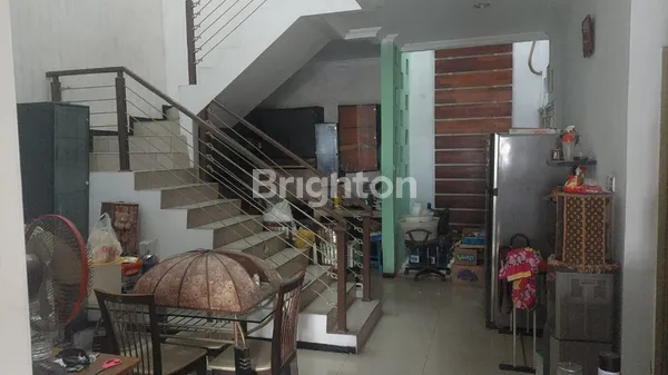 image RUMAH 2 LANTAI DI BABATAN PRATAMA SURABAYA (6)
