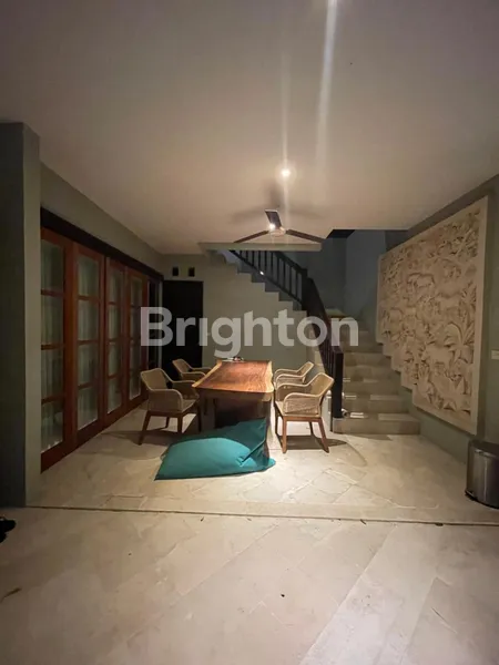 image VILLA MEWAH FURNISH DAN SIAP HUNI JL UMALAS BANDUNG (5)