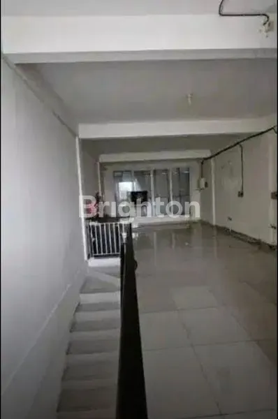image RUKO PREMIUM 2 LANTAI PAKUWON CITY, SIAP HUNI, LOKASI STRATEGIS (4)