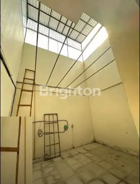 image RUKO PREMIUM 2 LANTAI PAKUWON CITY, SIAP HUNI, LOKASI STRATEGIS (7)