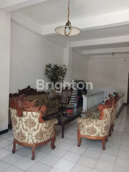 image RAYA RUNGKUT RUMAH USAHA COCOK UNTUK KANTOR DLL BS NEGO JUAL CEPAT (2)