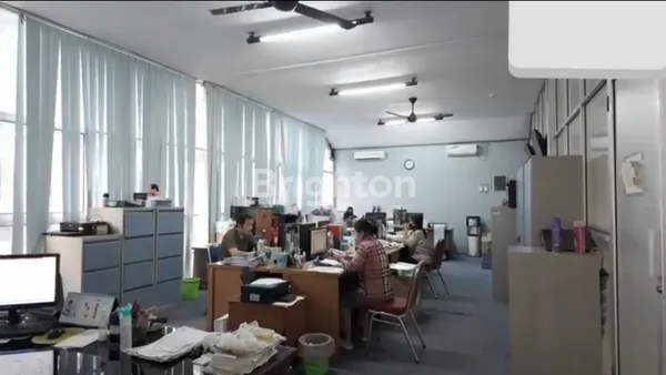 image GUDANG BEKAS PABRIK CENGKARENG TANGERANG (2)