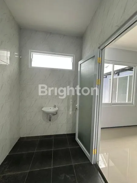 image RUMAH BAGUS SIAP HUNI FULL RENOV NIRWANA EKSEKUTIF  (4)