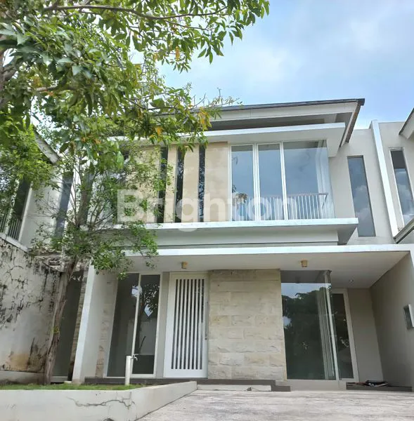 image JUAL RUMAH MINIMALIS 2 LANTAI CITRALAND (1)