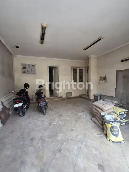 image RUMAH 2 LANTAI KEDOYA (2)