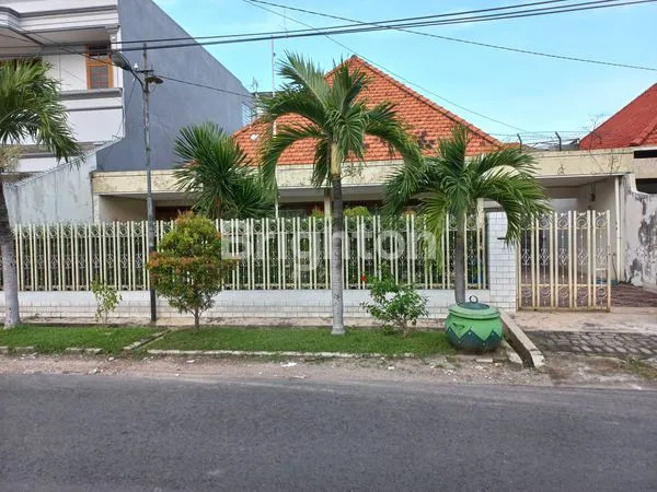 RUMAH PUSAT KOTA JL.BLAMBANGAN SURABAYA