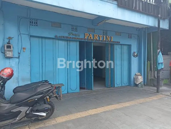 image KIOS DI LETJEN SUPRAPTO (1)