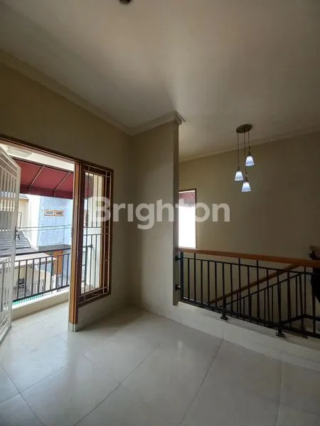 image RUMAH BARU RENOV SIAP HUNI DALAM KOMPLEK YANG AMAN CIPINANG INDAH JAKARTA TIMUR (8)