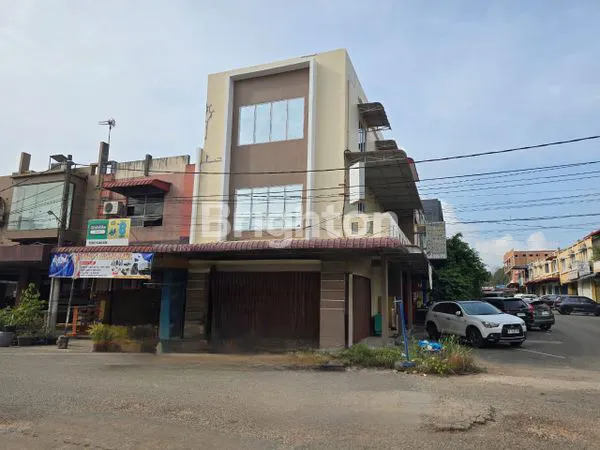 image RUKO HOOK 3 LANTAI MEGA LEGENDA - LOKASI PREMIUM BATAM KOTA (1)