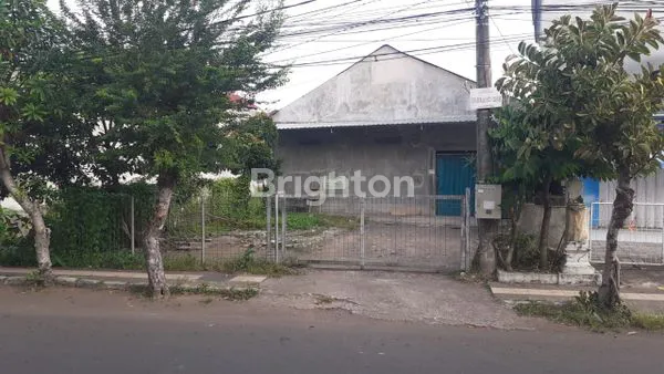 image TANAH 1000 M2 BONUS BANGUNAN DI JALAN NGURAH RAI JEMBRANA,NEGARA , BALI (1)