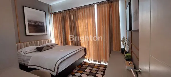 image RUMAH MEWAH FULL FURNISH 2 LANTAI DI GREEN ORCHID GRANDE MALANG (4)