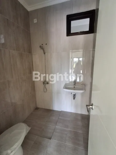 image RUNGKUT MEDOKAN DEKAT UPN LINGKUNGAN MODERN ELITE BARU GRESS 2LT ONE GATE SYSTEM (5)