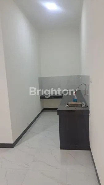 image RUMAH MEWAH 2 LANTAI DI CITRA 5, DEKAT RS CIPUTRA & MALL (7)