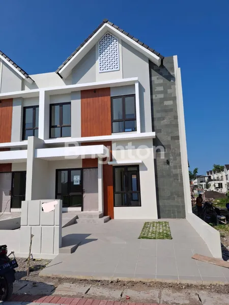 image RUNGKUT MEDOKAN DEKAT UPN LINGKUNGAN MODERN ELITE BARU GRESS 2LT (1)