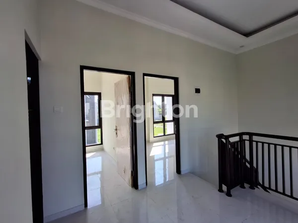 image RUNGKUT MEDOKAN DEKAT UPN LINGKUNGAN MODERN ELITE BARU GRESS 2LT (2)