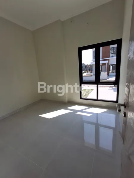 image RUNGKUT MEDOKAN DEKAT UPN LINGKUNGAN MODERN ELITE BARU GRESS 2LT (6)