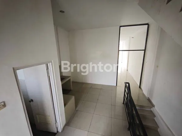 image DISEWAKAN RUKO 3 LANTAI SUPER STRATEGIS JL.SILIWANGI (7)
