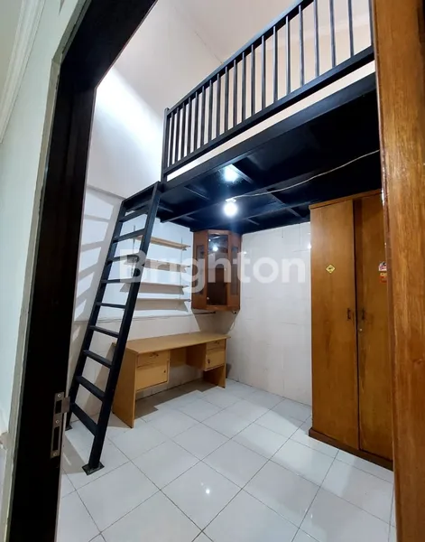 image  RUMAH BABATAN PRATAMA DEKAT PAKUWON MALL PTC, DEKAT KAMPUS UNESA (4)