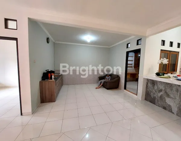 image  RUMAH BABATAN PRATAMA DEKAT PAKUWON MALL PTC, DEKAT KAMPUS UNESA (5)