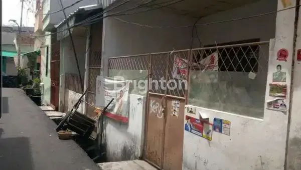 image RUMAH LAMA PADEMANGAN AKSES JALAN 2 MOBIL LT 228M² COCOK BUAT KOST² JAKARTA UTARA (1)