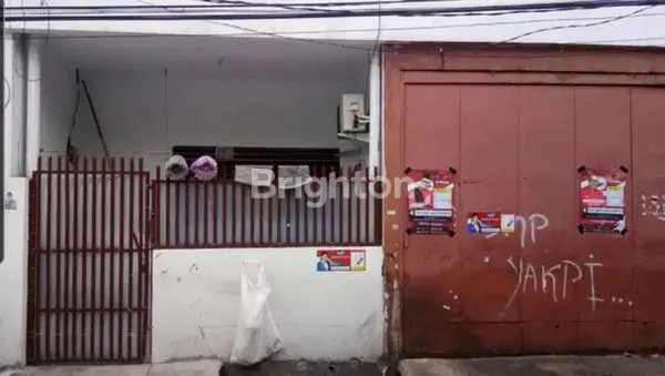 image RUMAH LAMA PADEMANGAN AKSES JALAN 2 MOBIL LT 228M² COCOK BUAT KOST² JAKARTA UTARA (3)