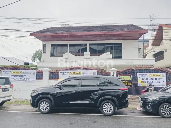 VILLA 2 TINGKAT SIAP HUNI JLN SAMANHUDI MEDAN