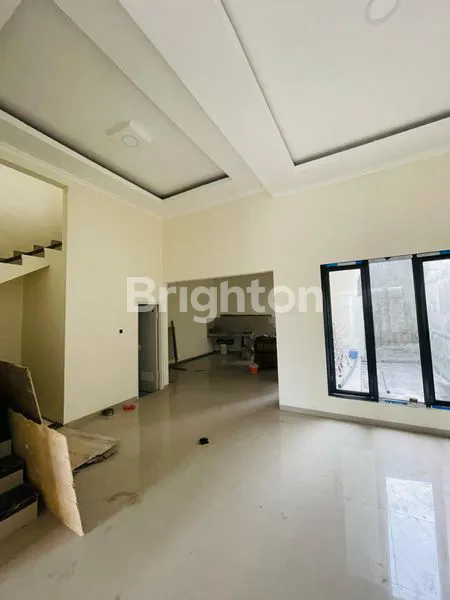 image RUMAH BARU 2 LANTAI DEKAT UPN MEDOKAN AYU - SHM READY (2)