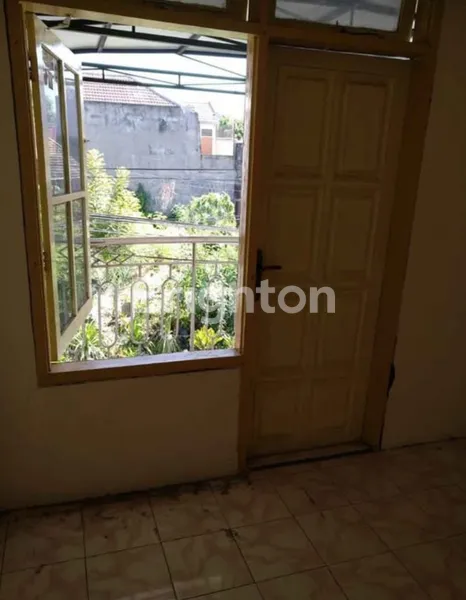 image RUMAH KENCANA SARI TIMUR DEKAT CIPUTRA WORLD, SELANGKAH MAYJEN SUNGKONO, DEKAT KAMPUS  (6)