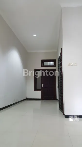 image RUMAH 2 LANTAI MINIMALIS (KONDISI 75%) MULYOSARI PRIMA DEKAT SUTOREJO WISMA PERMAI DHARMAHUSADA PAKUWON CITY GALAXY MALL MANYAR KERTAJAYA (3)