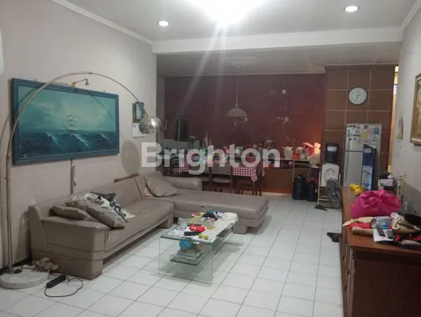 image RUMAH SIAP HUNI LOKASI STRATEGIS, HARGA NEGO! COCOK UNTUK KELUARGA ATAU INVESTASI\" (5)