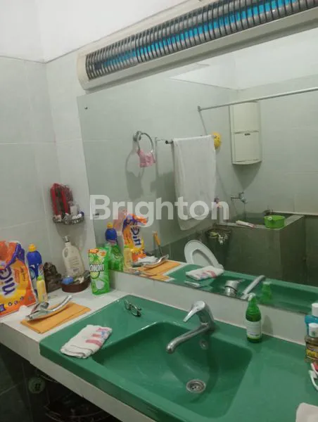 image RUMAH SIAP HUNI LOKASI STRATEGIS, HARGA NEGO! COCOK UNTUK KELUARGA ATAU INVESTASI\" (7)