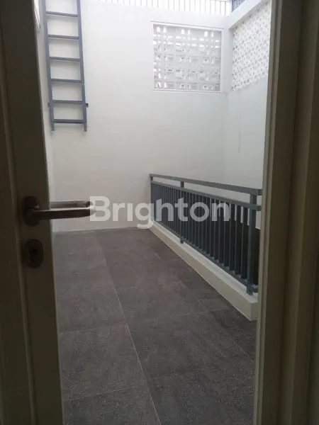 image NORTH WEST HILL HOOK (2)