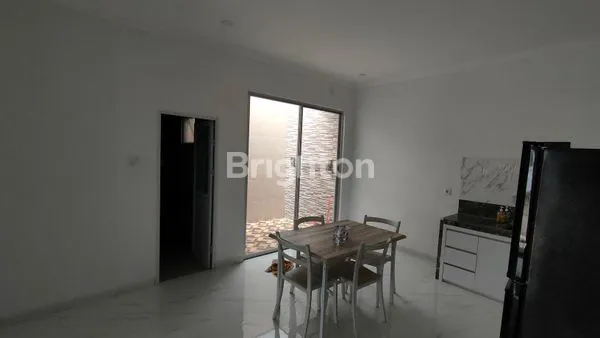 image RUMAH GRANDCITY HYLAND (3)