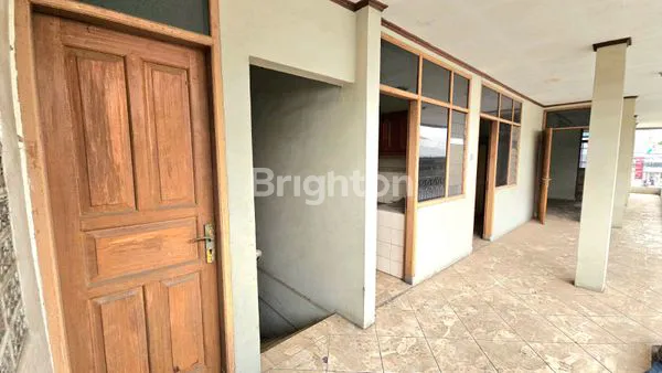 image BANGUNAN USAHA 2 LANTAI MAINROAD CIMAHI - LT 874M2 PARKIR LUAS 20 MOBIL (7)