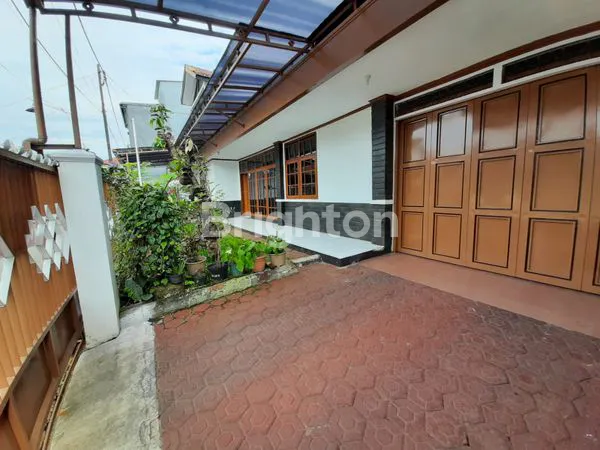 DIJUAL RUMAH JLN KEMBAR KOTA BANDUNG ,