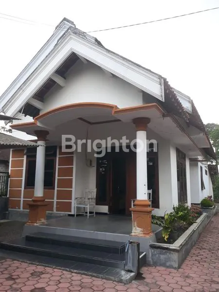 RUMAH MODERN ASRI 3KT DI PONGGOK - 800M² DEKAT SMPN 1 & PASAR