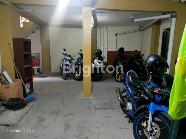 image DIJUAL RUMAH INDUK DAN KOS 20 KAMAR (6)