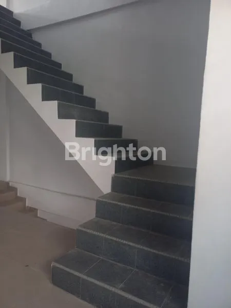 image RUKO 3 LANTAI SIAP HUNI STRATEGIS BELAKANG NOVOTEL  (8)