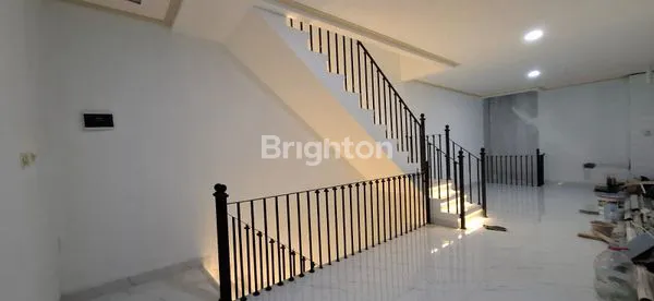 image RUMAH BARU 4 LANTAI TAMAN RATU BEBAS BANJIR (7)