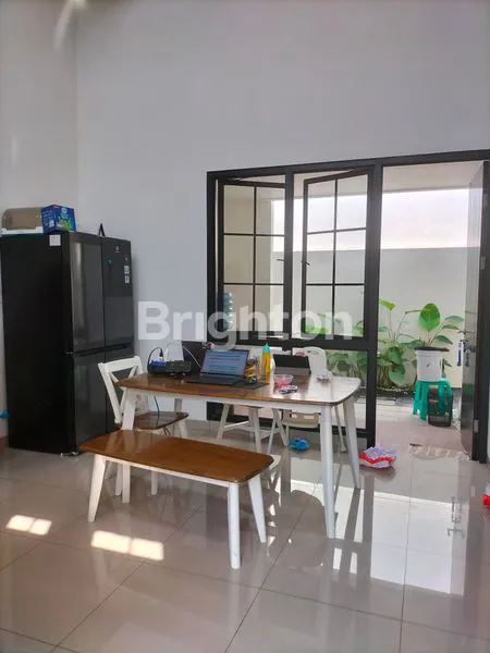 image RUMAH MEDITERANIAN DENGAN SUNSET CANTIK DI DANUBE HIGHLAND SENTUL - VIEW SUNSET (3)