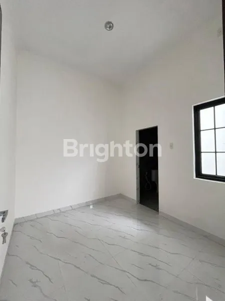 image RUMAH BARU KAWASAN SETIA BUDI (8)